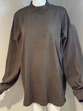 Fear of God ESSENTIALS Long Sleeve Mock Neck Logo Tee Brown L